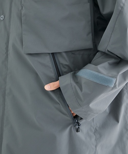 ALMOSTBLACK(オールモストブラック)の「【ALMOSTBLACK/オールモストブラック】GORETEX INFINIUM HOODIE COAT(その他アウター・メンズ・ブラック/グレー・1/2)」の19枚目の写真