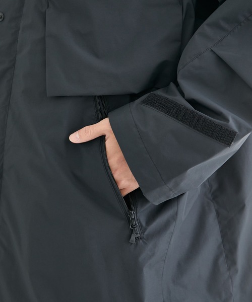 ALMOSTBLACK(オールモストブラック)の「【ALMOSTBLACK/オールモストブラック】GORETEX INFINIUM HOODIE COAT(その他アウター・メンズ・ブラック/グレー・1/2)」の21枚目の写真