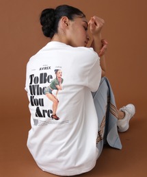 AVIREX | COLOR PINUP GIRL PRINT T-SHIRT/ カラーピンナップガールTシャツ(Tシャツ/カットソー)