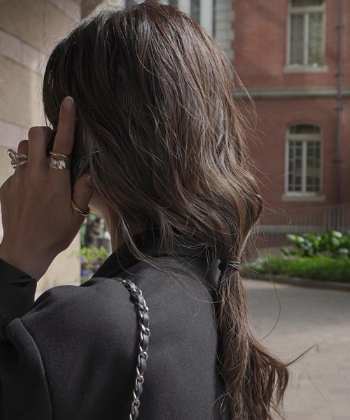 Lynn.（リン）の「Signature knot ring（リング・レディース・シルバー・FREE）」の4枚目の写真