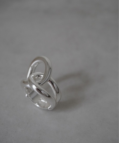 Lynn.（リン）の「Signature knot ring（リング・レディース・シルバー・FREE）」の5枚目の写真
