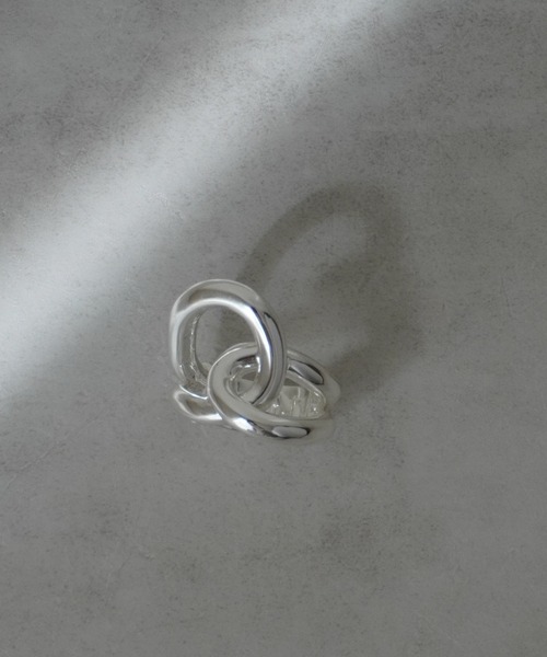 Lynn.（リン）の「Signature knot ring（リング・レディース・シルバー・FREE）」の6枚目の写真