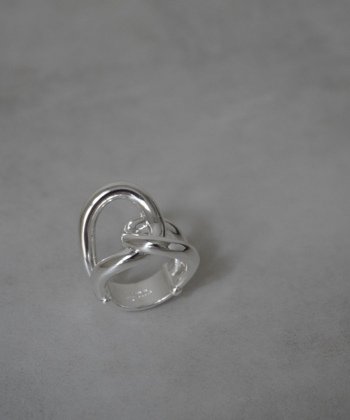 Lynn.（リン）の「Signature knot ring（リング・レディース・シルバー・FREE）」の7枚目の写真