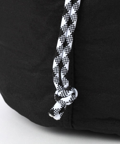 LOWRYS FARM（ローリーズファーム）の「ハッスイキンチャクショルダー　704358（ショルダーバッグ・レディース・ブラック/オレンジ/アイボリー・FREE）」の18枚目の写真