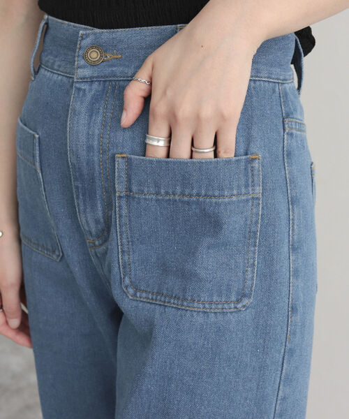 fredy emue（フレディエミュ）の「デニムポケ付きセミフレアパンツ（デニムパンツ・レディース・ブルー/ブルー系その他・38/36/34）」の6枚目の写真