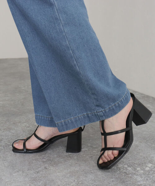 fredy emue（フレディエミュ）の「デニムポケ付きセミフレアパンツ（デニムパンツ・レディース・ブルー/ブルー系その他・38/36/34）」の14枚目の写真