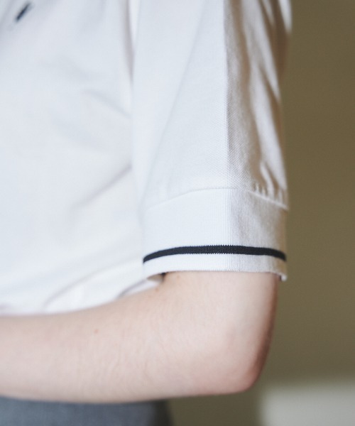 MIRO AMURETTE（ミロアミュレット）の「niwatori over polo T/オーバーサイズポロシャツ（ポロシャツ・レディース・ブラック/ホワイト・FREE）」の7枚目の写真