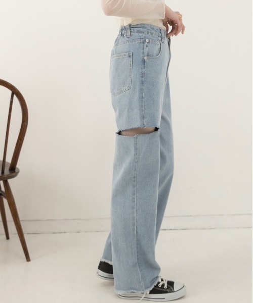 ad thie（アドティエ）の「裾フリンジ・後ろゴム サイドカット ワイドデニム（デニムパンツ・レディース・ライトブルー/ブラック/サックスブルー・FREE）」の9枚目の写真
