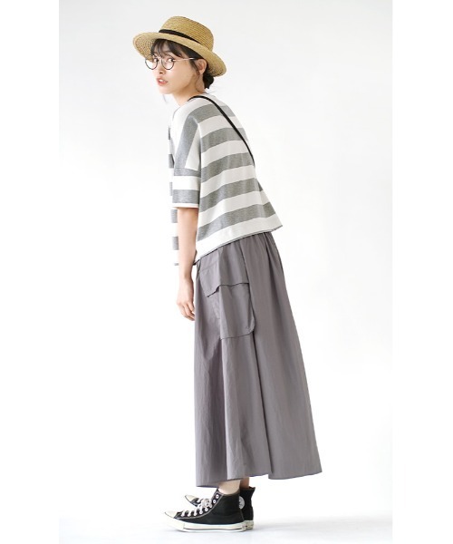 apartment department(アパートメントデパートメント)の「ビッグポケット エアリーカーゴスカート(スカート・レディース・チャコール/グリーン・M)」の9枚目の写真