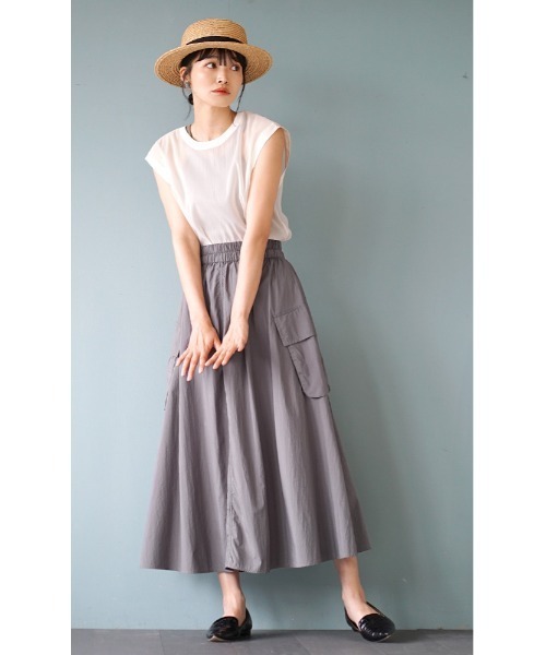 apartment department(アパートメントデパートメント)の「ビッグポケット エアリーカーゴスカート(スカート・レディース・チャコール/グリーン・M)」の4枚目の写真
