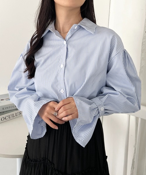 CLEA(クレア)の「2WAY ボリュームスリーブ ルーズストライプシャツトップス(シャツ/ブラウス・レディース・ブラック/ブルー・FREE)」の7枚目の写真
