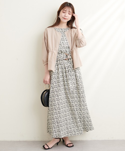 natural couture(ナチュラルクチュール)の「ウエストドロストブルゾン(ブルゾン・レディース・オフホワイト/ベージュ/グレイッシュベージュ・FREE)」の19枚目の写真