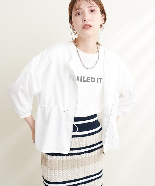 natural couture(ナチュラルクチュール)の「ウエストドロストブルゾン(ブルゾン・レディース・オフホワイト/ベージュ/グレイッシュベージュ・FREE)」の13枚目の写真