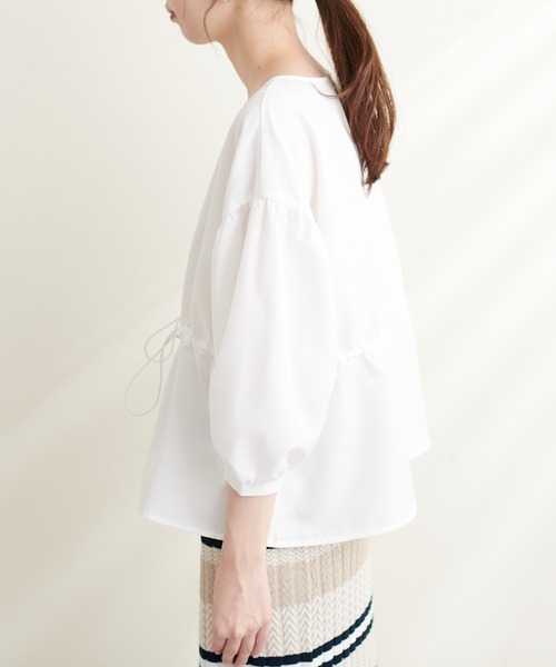 natural couture(ナチュラルクチュール)の「ウエストドロストブルゾン(ブルゾン・レディース・オフホワイト/ベージュ/グレイッシュベージュ・FREE)」の17枚目の写真