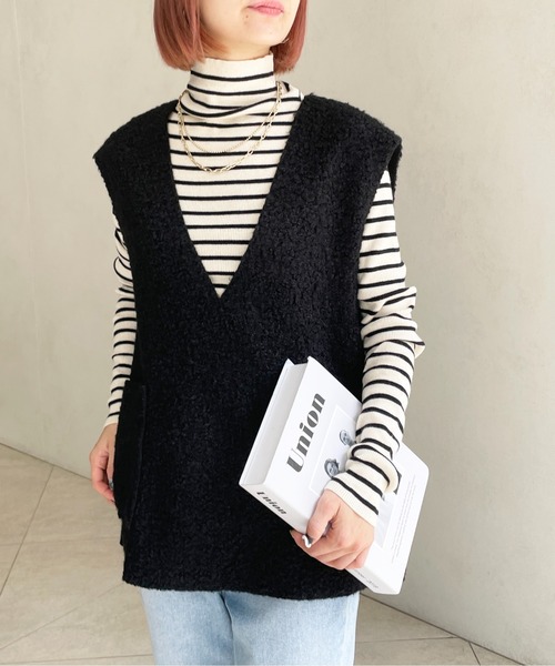 Meli rich(メリーリッチ)の「プードルボアベスト(ベスト・レディース・ライトベージュ/モカ/グレー/ブラック・MEDIUM)」の2枚目の写真