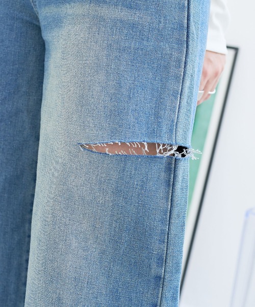 ECRIRE(エクリール)の「カットアウト ワイドデニムパンツ(デニムパンツ・レディース・ブルー・M)」の12枚目の写真