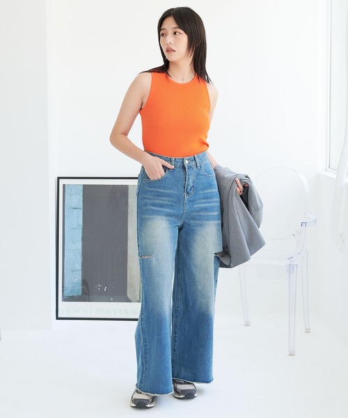 ECRIRE(エクリール)の「カットアウト ワイドデニムパンツ(デニムパンツ・レディース・ブルー・M)」の10枚目の写真
