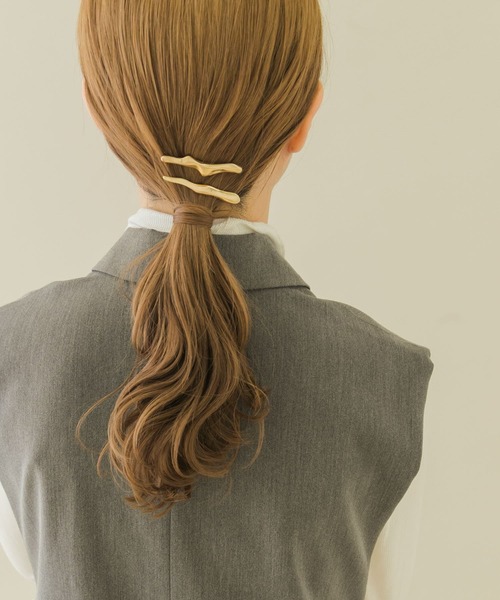 SMELLY（スメリー）の「ニュアンスウェーブセットピン（バレッタ/ヘアクリップ・レディース・ゴールド・-）」の7枚目の写真