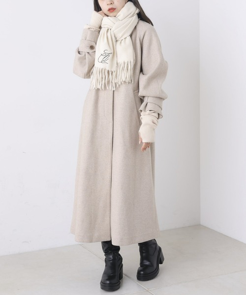 Chico（チコ）の「【WEB限定/REVIVAL】刺繍入り無地ストール（マフラー・レディース・ブラック/アイボリー/グレー・FREE）」の5枚目の写真