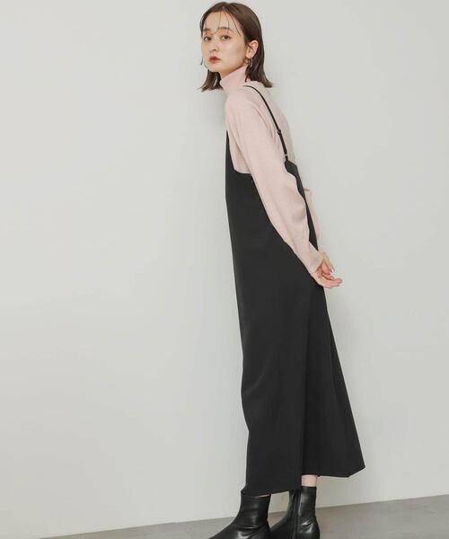 SENSE OF PLACE by URBAN RESEARCH(センスオブプレイスバイアーバンリサーチ)の「ストレートキャミワンピース(ワンピース・レディース・ネイビー/ベージュ/ブラック・ONE)」の16枚目の写真