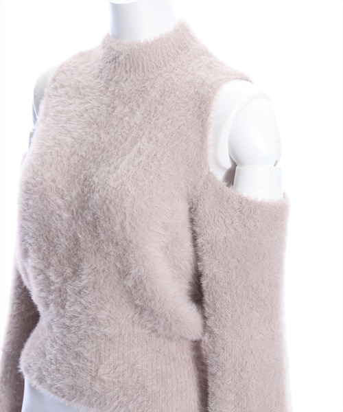 clear（クリア）の「フェザーオープンショルダーニットトップス（ニット/セーター・レディース・ピンクベージュ/アイボリー/ブラック/グレイッシュベージュ・F）」の10枚目の写真