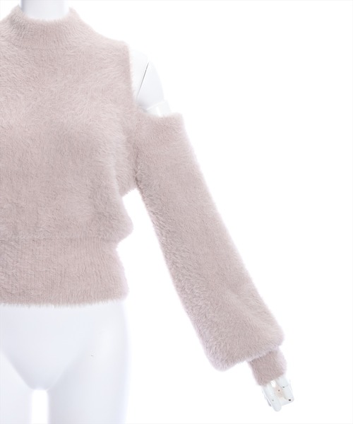 clear（クリア）の「フェザーオープンショルダーニットトップス（ニット/セーター・レディース・ピンクベージュ/アイボリー/ブラック/グレイッシュベージュ・F）」の11枚目の写真