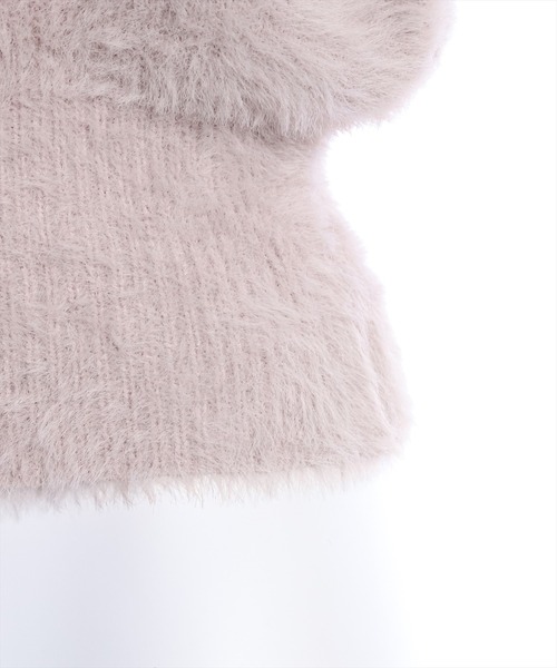 clear（クリア）の「フェザーオープンショルダーニットトップス（ニット/セーター・レディース・ピンクベージュ/アイボリー/ブラック/グレイッシュベージュ・F）」の12枚目の写真