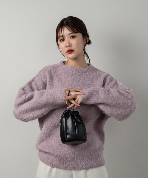 Amiur（エミレ）の「crew neck shaggy knit（ニット/セーター