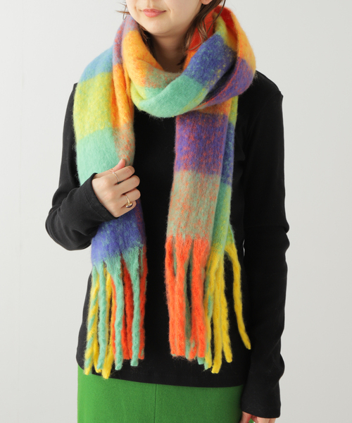 Simplicite（サンプリシテ）の「ブークレ柄マフラー（マフラー・レディース・イエロー/ピンク・FREE）」の9枚目の写真