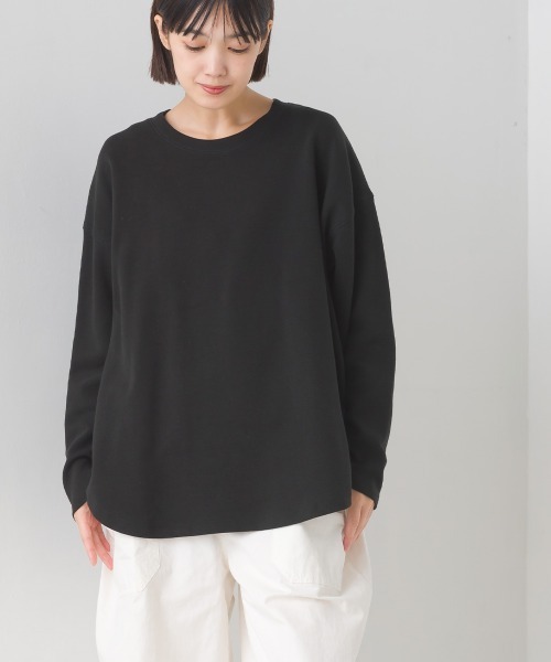 OMNES(オムネス)の「リップルダブルフェイス裾ラウンド長袖Tシャツ(Tシャツ/カットソー・レディース・ホワイト/ブラック/グレー/ベージュ/モカ/ブルー/ピンク・FREE)」の13枚目の写真