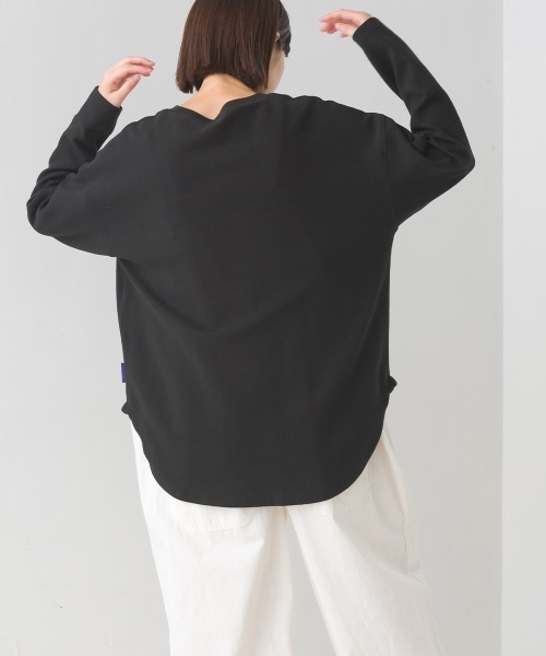 OMNES(オムネス)の「リップルダブルフェイス裾ラウンド長袖Tシャツ(Tシャツ/カットソー・レディース・ホワイト/ブラック/グレー/ベージュ/モカ/ブルー/ピンク・FREE)」の15枚目の写真