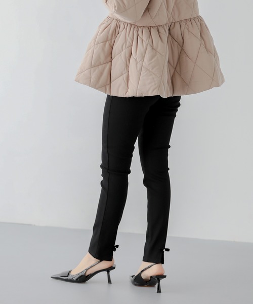 Fit more（フィットモア）の「裏起毛バックスリットリボンパンツ（その他パンツ・レディース・ブラック・S/PS/M）」の3枚目の写真