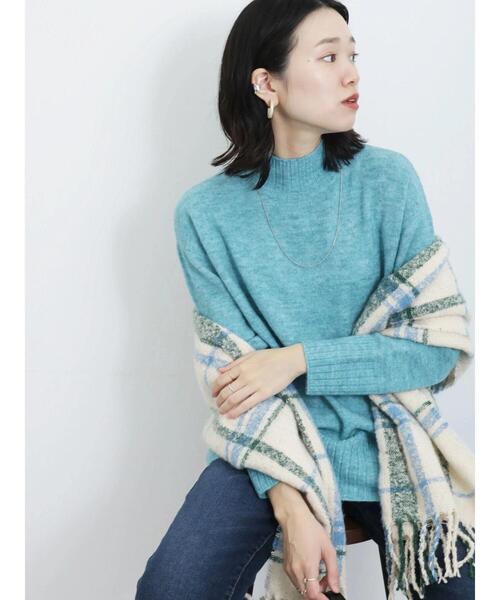 Samansa Mos2 blue（サマンサモスモスブルー）の「ヤクタッチモックネックニット（ニット/セーター・レディース・キナリ/ベージュ/グリーン/ブルー/イエロー・F）」の6枚目の写真