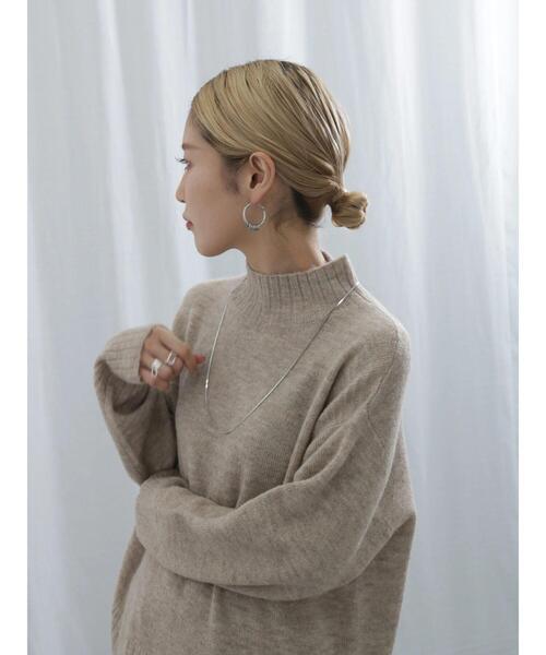 Samansa Mos2 blue（サマンサモスモスブルー）の「ヤクタッチモックネックニット（ニット/セーター・レディース・キナリ/ベージュ/グリーン/ブルー/イエロー・F）」の8枚目の写真