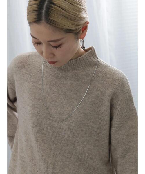 Samansa Mos2 blue（サマンサモスモスブルー）の「ヤクタッチモックネックニット（ニット/セーター・レディース・キナリ/ベージュ/グリーン/ブルー/イエロー・F）」の9枚目の写真