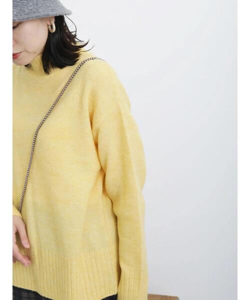 Samansa Mos2 blue（サマンサモスモスブルー）の「ヤクタッチモックネックニット（ニット/セーター・レディース・キナリ/ベージュ/グリーン/ブルー/イエロー・F）」の12枚目の写真