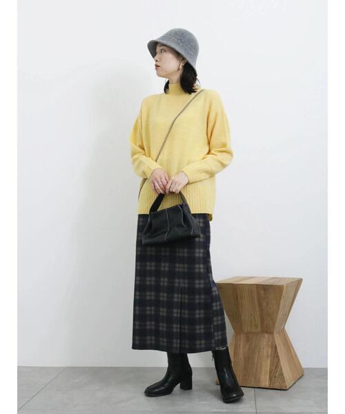 Samansa Mos2 blue（サマンサモスモスブルー）の「ヤクタッチモックネックニット（ニット/セーター・レディース・キナリ/ベージュ/グリーン/ブルー/イエロー・F）」の14枚目の写真