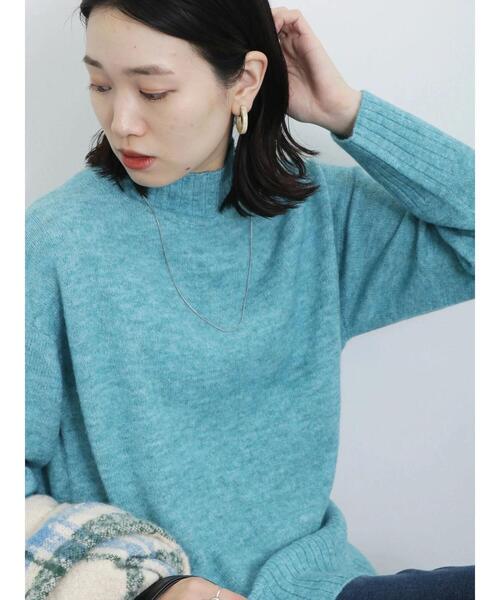 Samansa Mos2 blue（サマンサモスモスブルー）の「ヤクタッチモックネックニット（ニット/セーター・レディース・キナリ/ベージュ/グリーン/ブルー/イエロー・F）」の17枚目の写真