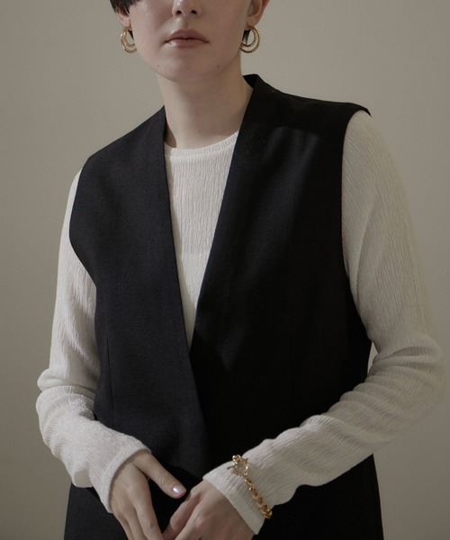 SALON adam et rope'（サロン アダム エ ロペ）の「【WEB限定カラー】シアークレープロングスリーブTシャツ（Tシャツ/カットソー・レディース・ブラック/サックスブルー/オレンジ/ホワイト・FREE）」の5枚目の写真