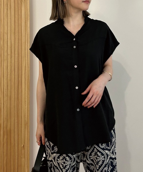 LAVEANGE（ラビアンジェ）の「ヨーク切替ブラウス（シャツ/ブラウス・レディース・ネイビー/オフホワイト/ブラック/イエロー・M/LL/3L/5L/4L）」の2枚目の写真