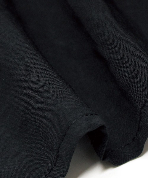 LAVEANGE（ラビアンジェ）の「ヨーク切替ブラウス（シャツ/ブラウス・レディース・ネイビー/オフホワイト/ブラック/イエロー・M/LL/3L/5L/4L）」の5枚目の写真