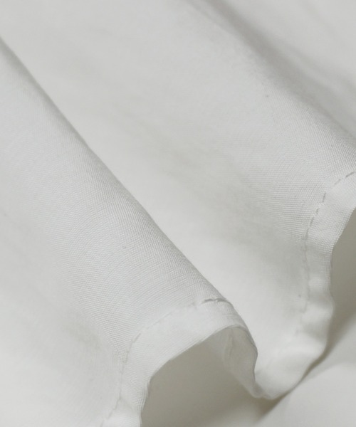 LAVEANGE（ラビアンジェ）の「ヨーク切替ブラウス（シャツ/ブラウス・レディース・ネイビー/オフホワイト/ブラック/イエロー・M/LL/3L/5L/4L）」の6枚目の写真