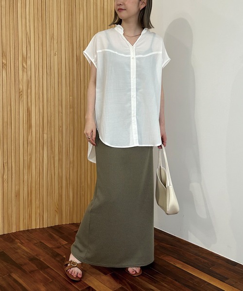 LAVEANGE（ラビアンジェ）の「ヨーク切替ブラウス（シャツ/ブラウス・レディース・ネイビー/オフホワイト/ブラック/イエロー・M/LL/3L/5L/4L）」の22枚目の写真