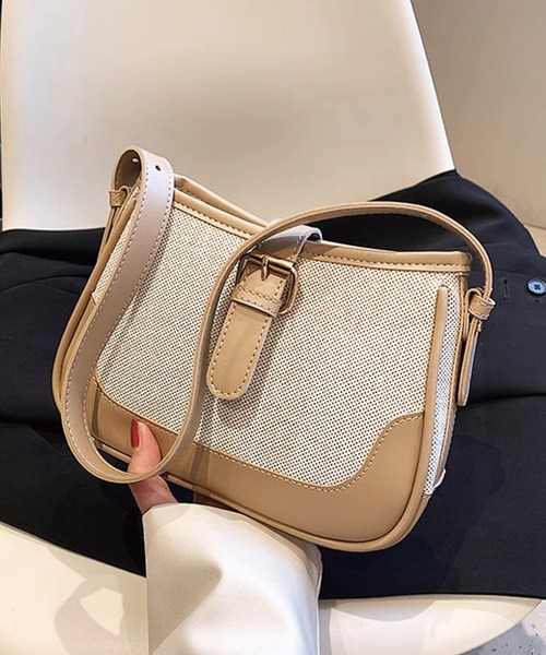 Dita Muaj.(ディータムアージュ)の「【2way】ベルトバックルショルダーバッグ/ハンドバッグ(ショルダーバッグ・レディース・アイボリー/ブラック/ベージュ・FREE)」の2枚目の写真
