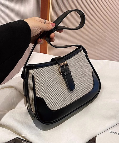 Dita Muaj.(ディータムアージュ)の「【2way】ベルトバックルショルダーバッグ/ハンドバッグ(ショルダーバッグ・レディース・アイボリー/ブラック/ベージュ・FREE)」の12枚目の写真
