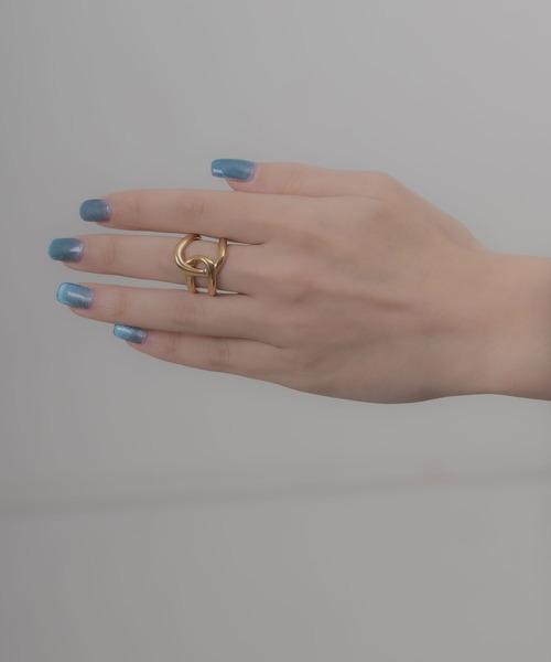 yu-ka(ユーカ)の「YU-KA:ラインクロスリング(リング・レディース・シルバー/ゴールド・9/14)」の4枚目の写真