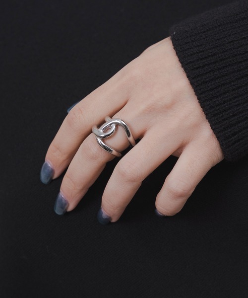 yu-ka(ユーカ)の「YU-KA:ラインクロスリング(リング・レディース・シルバー/ゴールド・9/14)」の8枚目の写真