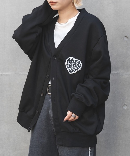 MIEL CRISHUNANT（ミエルクリシュナ）の「【 ユニセックス 】ハートロゴワッペンカーディガン（カーディガン/ボレロ・レディース・ブラック/グレー/ブルー・FREE）」の2枚目の写真