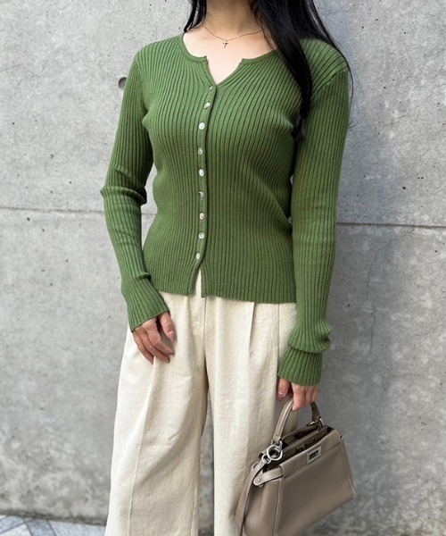 MODE ROBE(モードローブ)の「リブニットカーディガン(カーディガン/ボレロ・レディース・アイボリー/ブラック/ブルー/グリーン/ピンク/レッド・FREE)」の7枚目の写真