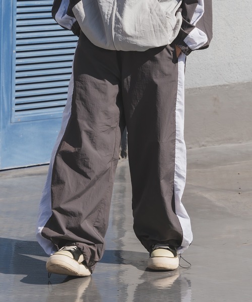 kutir（クティール）の「【3サイズ展開】配色ナイロンパンツ（その他パンツ・レディース・グレー/ブラック/ネイビー・MEDIUM/SMALL/LARGE）」の3枚目の写真